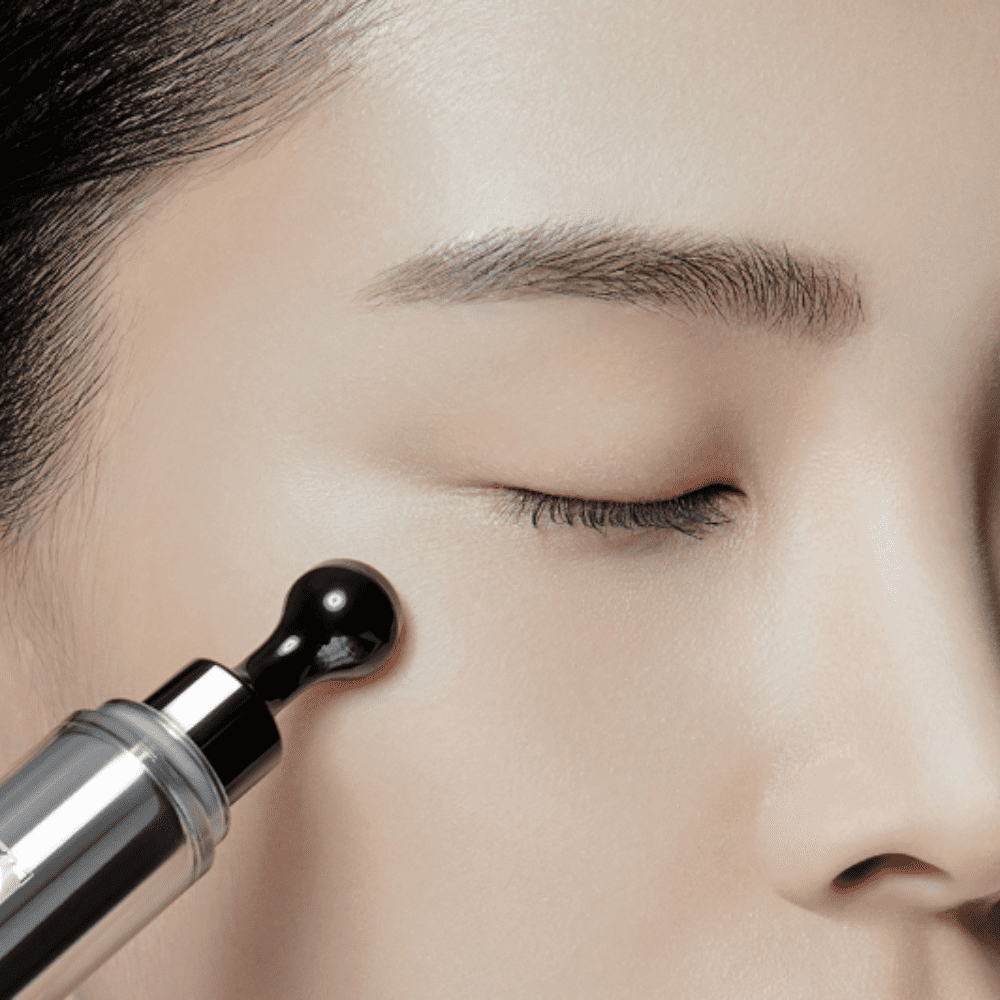 Platinum Aura Roll-Up Eye Cream